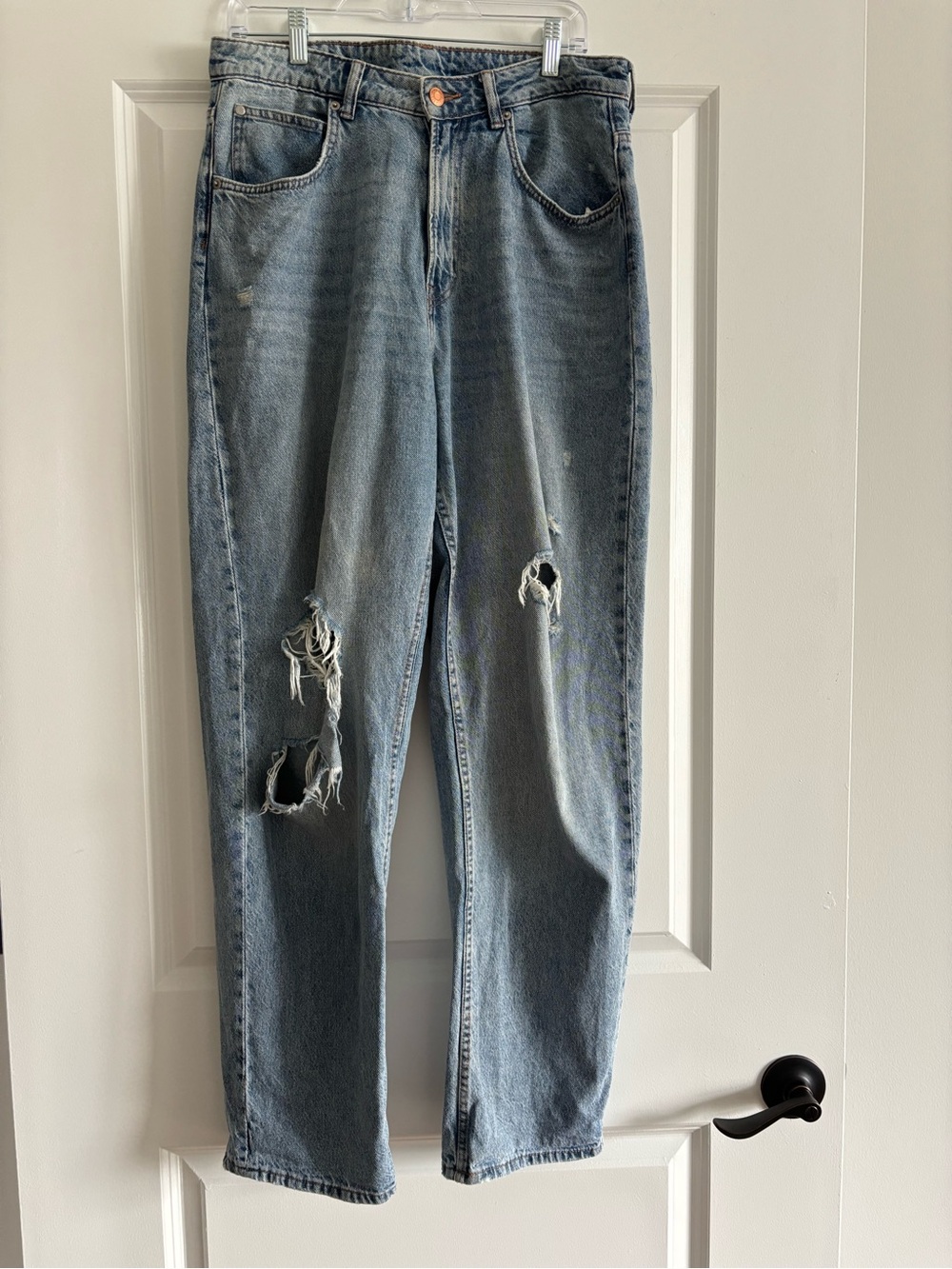 Distressed High-Rise Light Blue Women’s Jeans
